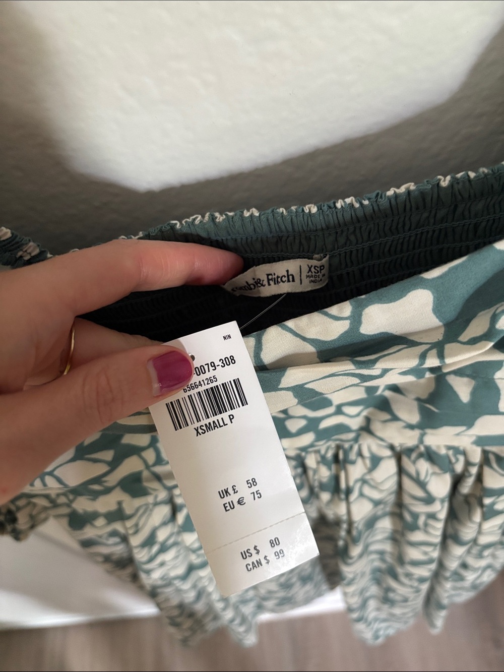 Abercrombie and fitch dress - Picture 2 of 3